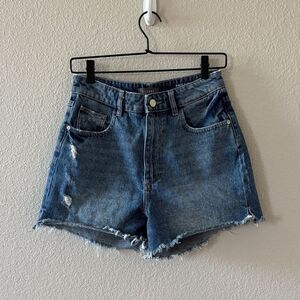 DL1961 High Rise Vintage Emilie Short size 4
